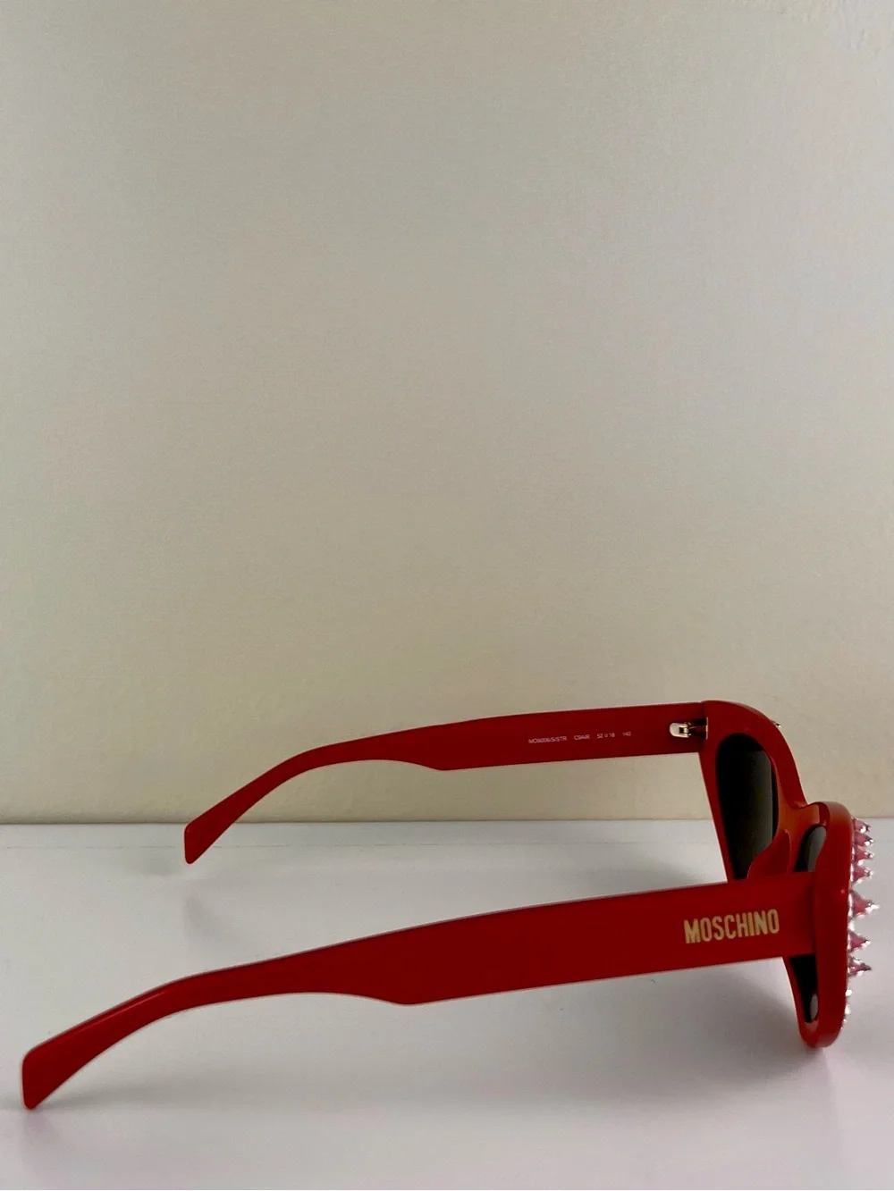 NEW MOSCHINO RED CRYSTAL EMBELLISHED CAT-EYE SUNGLASSES